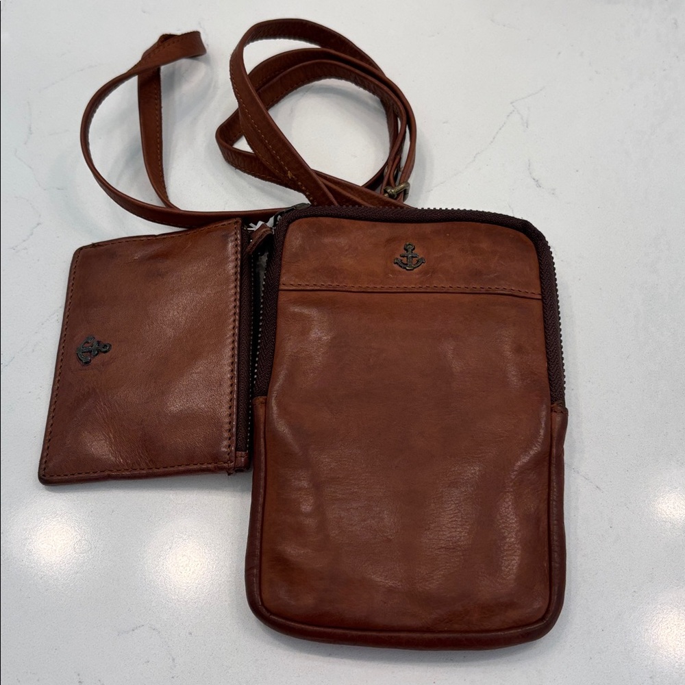 Brown Leather Crossbody Bag with Anchor Motif - Picture 5 of 5